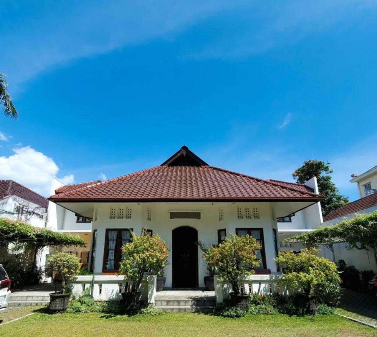 Clemmie Huis Jogjakarta Buitenkant foto