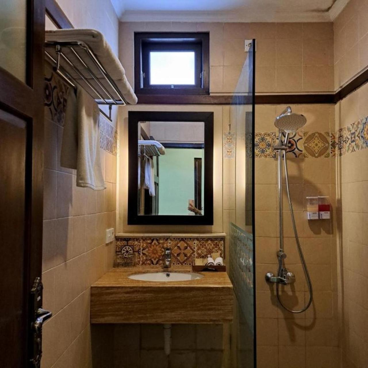 Clemmie Huis Jogjakarta Buitenkant foto